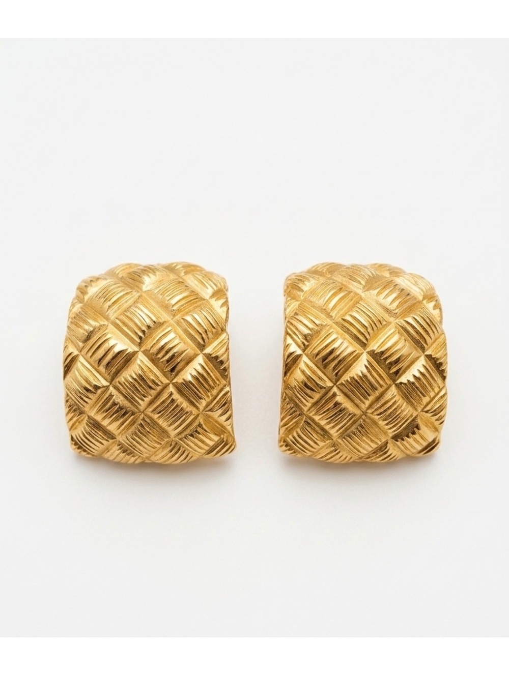 Vintage Gold Tone Woven Pattern Clip-On Earrings